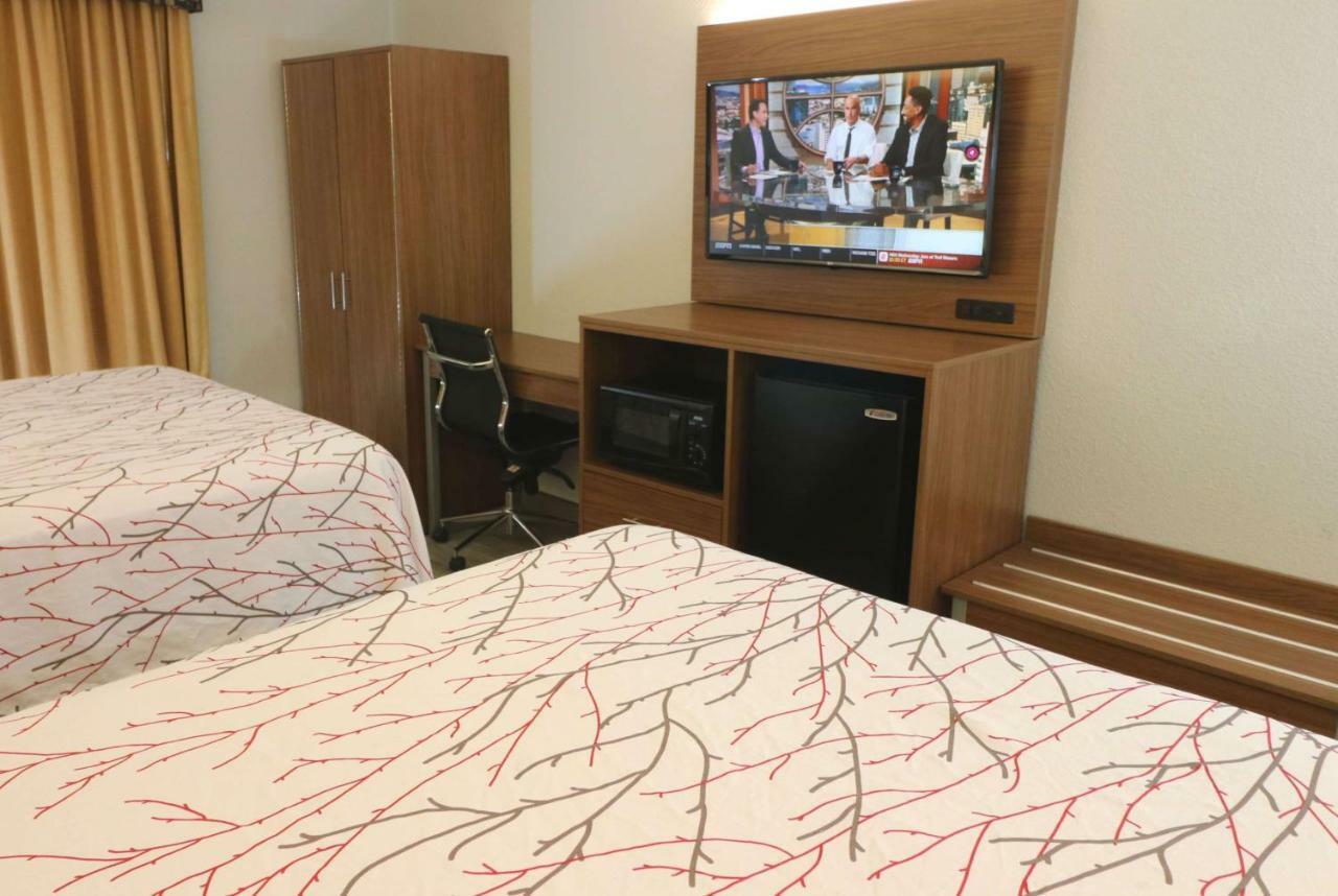 Hotel Leblanc Best Western Signature Collection Пиджен Фордж Екстериор снимка